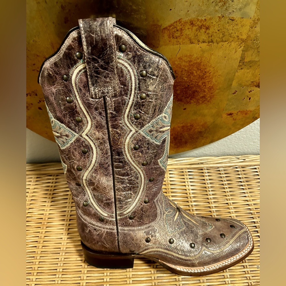 ❤️ NWT Roper Women's Pure Cross & Studs Western Boots - Square Toe❤️